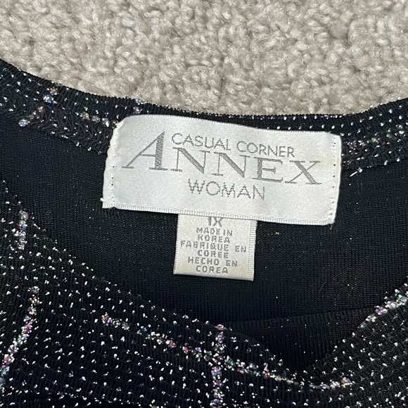 Annex size 1X women’s top black tank with silver bedazzled sparkling design - Picture 3 of 10